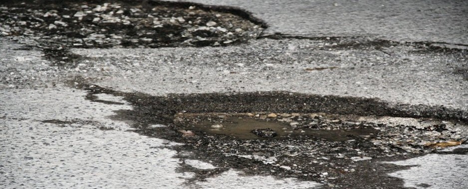 TDOT Unveils New Hotline to Address Potholes and other Roadway Maintenance Issues