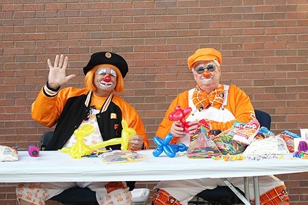 Fun activities and entertainment, including clowns, await visitors to Ag Day 2013 at the University of Tennessee Institute of Agriculture. Festivities begin four hours before the Vols versus Georgia kickoff on Oct. 5. Photo courtesy UTIA.