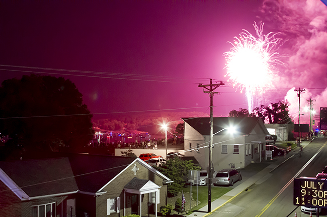 Shakin' The Lake Fireworks Show at The Point Marina as seen from Downtown DandridgeStaff Photo by Jeff Depew