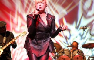 Cyndi Lauper to perform at Tennessee Theater, November 7, 2013