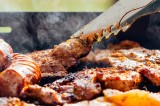 Fill Your Grill This Summer With Meats From a Tennessee Farm Fill Your Grill This Summer With Meats From a Tennessee Farm