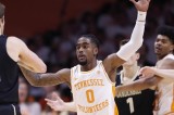 No. 5 Tennessee Swarms Vanderbilt in 58-46 Win No. 5 Tennessee Swarms Vanderbilt in 58-46 Win
