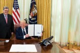 President Trump signs order to fight online censorship President Trump signs order to fight online censorship